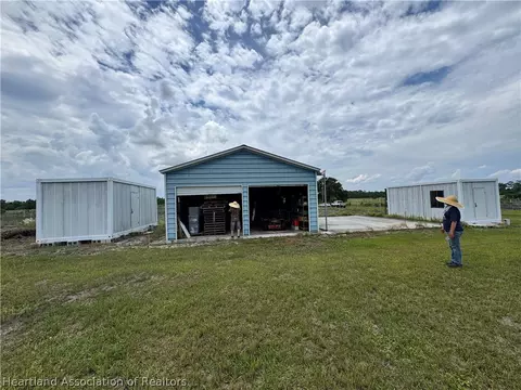 3515 Pineview Dr, Sebring, FL 33870 photo 3
