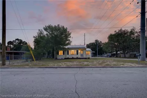 1203 Evanston St, Sebring, FL 33870