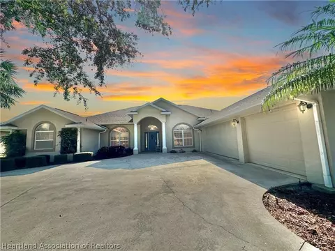 4542 Myrtle Beach Dr, Sebring, FL 33872