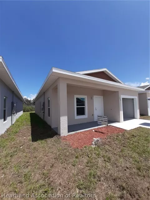 1508 Las Villas Blvd, Sebring, FL 33870