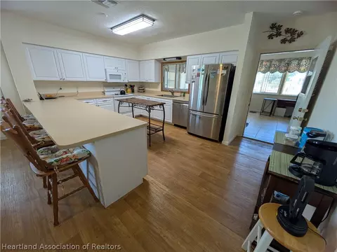 Kitchen - 2701 Brunns Rd, Sebring, FL 33872 photo 1 of 4