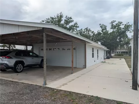 Exterior - 2701 Brunns Rd, Sebring, FL 33872 photo 7 of 13
