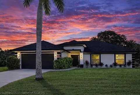 733 Hall Ave, Sebastian, FL 32958
