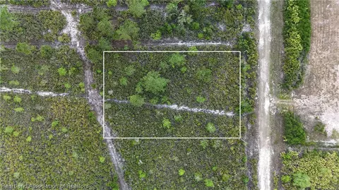 1009 S Range Dr, Sebring, FL 33857
