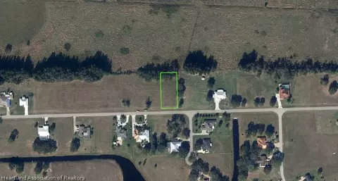 8301 Castile Rd, Sebring, FL 33876
