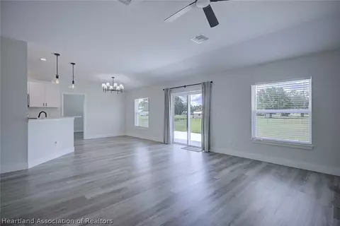 Living - 111 Vale Ct, Sebring, FL 33876 photo 2 of 5