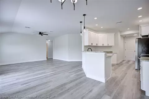 Living - 111 Vale Ct, Sebring, FL 33876 photo 5 of 5