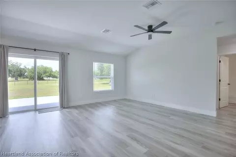 Living - 111 Vale Ct, Sebring, FL 33876 photo 1 of 5