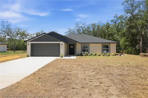 2031 W Myakka Rd, Avon Park, FL 33825