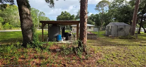 Exterior - 706 SE 32 Ave, Okeechobee, FL 34974 photo 1 of 10