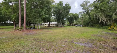 Exterior - 706 SE 32 Ave, Okeechobee, FL 34974 photo 9 of 10