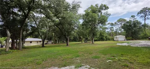 Exterior - 706 SE 32 Ave, Okeechobee, FL 34974 photo 7 of 10