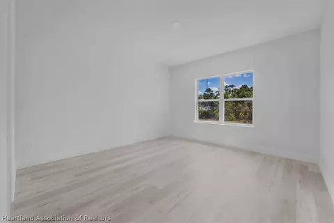 Bedroom - 4895 Myrtle Beach Dr, Sebring, FL 33872 photo 1 of 10