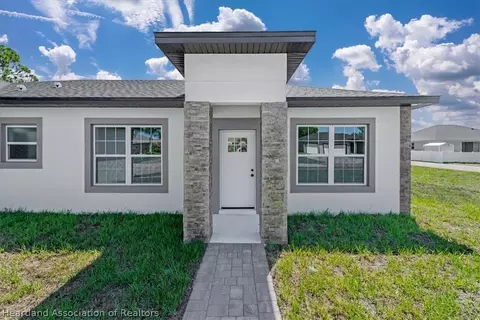 Exterior - 4895 Myrtle Beach Dr, Sebring, FL 33872 photo 2 of 3