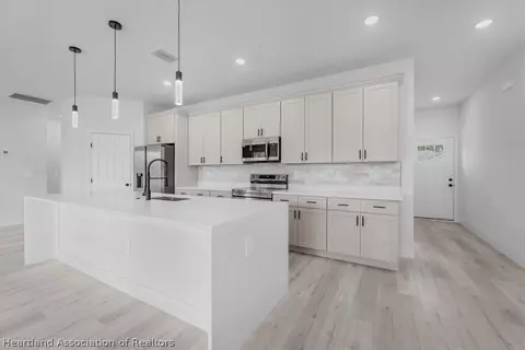 2801 Monza Dr, Sebring, FL 33872 photo 10