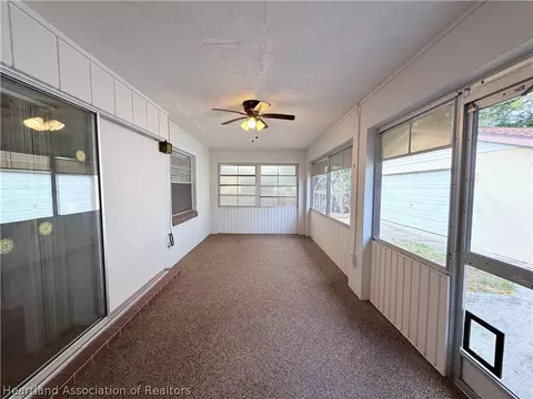 Exterior - 4102 Vilabella Dr, Sebring, FL 33872 photo 2 of 5