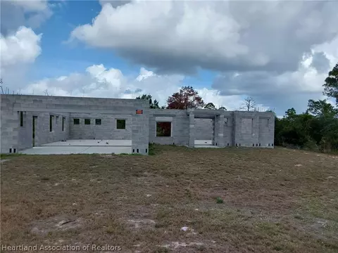 639 Corsica Avenue Ne 9, Lake Placid, FL 33852