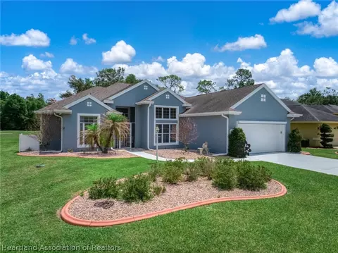5043 Strafford Oaks Dr, Sebring, FL 33875