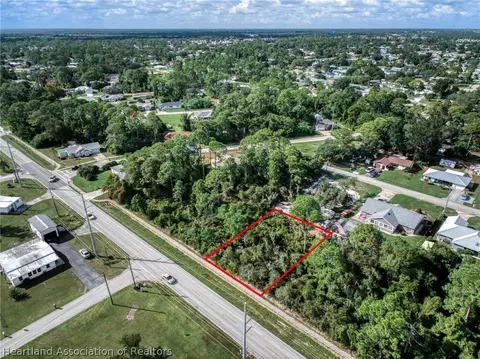 3308 Thunderbird Rd, Sebring, FL 33872 photo 2