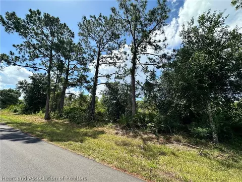 7501 Ancha St, Sebring, FL 33872 photo 4