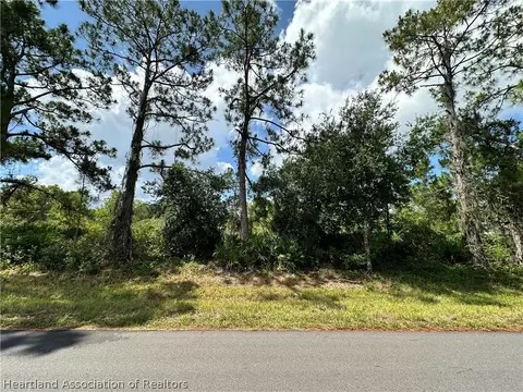 7501 Ancha St, Sebring, FL 33872