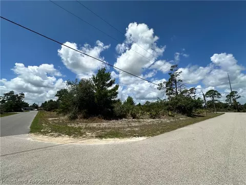 401 Abarth Ave, Sebring, FL 33872