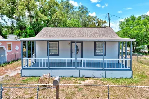 Exterior - 4816 Fifth St, Sebring, FL 33870 photo 7 of 9
