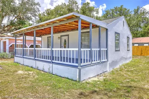 Exterior - 4816 Fifth St, Sebring, FL 33870 photo 3 of 9