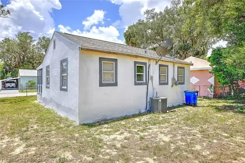 Exterior - 4816 Fifth St, Sebring, FL 33870 photo 6 of 9