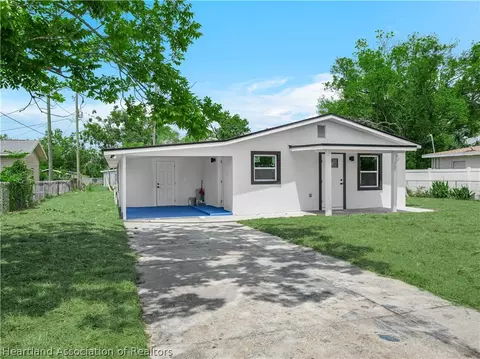 804 S 8th Ave, Wauchula, FL 33873