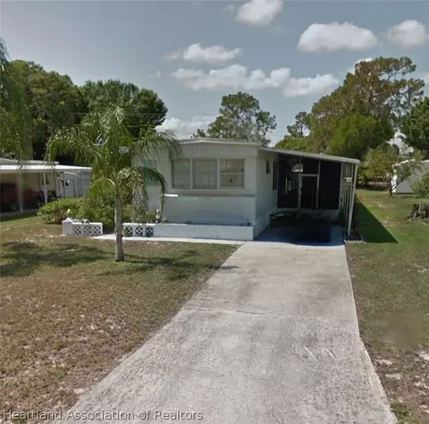 1917 Robin Ct, Sebring, FL 33870