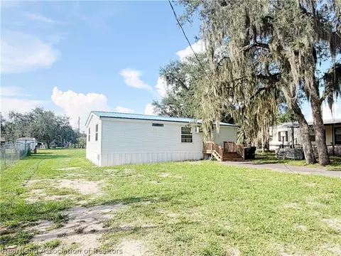 2525 Panfish Dr, Lake Wales, FL 33898