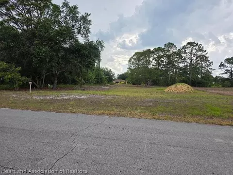 3027 Oleander Dr, Lake Placid, FL 33852