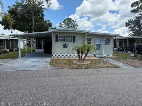 11 Skyline Dr, Lake Placid, FL 33852