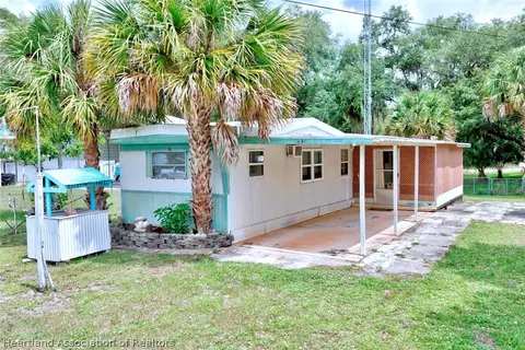 38 Boon Dock Rd, Lorida, FL 33857