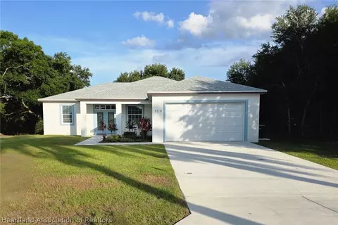 159 Bougainvillea St NE, Lake Placid, FL 33852