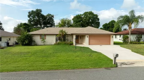2211 Pasco Dr, Sebring, FL 33870