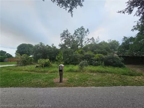 4327 Sebring Ave, Sebring, FL 33875