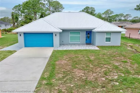 33085 Grand Prix Dr, Sebring, FL 33872