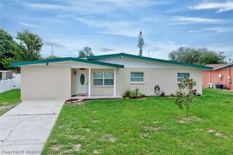 2326 Cleveland Rd, Sebring, FL 33870