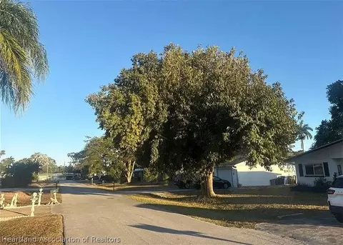 2131 Aldridge Ave, Fort Myers, FL 33907