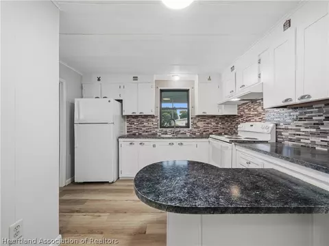 1544 St Thomas Ave, Sebring, FL 33870 photo 8
