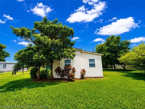 11 Peaceful Pl, Lorida, FL 33857 photo 2