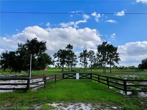 2901 Lariat Dr, Lorida, FL 33857 photo 2