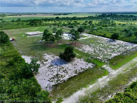 2901 Lariat Dr, Lorida, FL 33857 photo 2