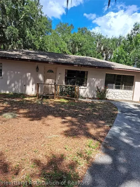 411 Highlands Lake Dr, Lake Placid, FL 33852