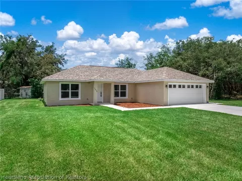 1913 N Iroquois Rd, Avon Park, FL 33825