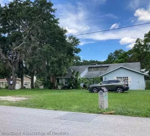 9561 Sunshine Blvd, New Port Richey, FL 34654