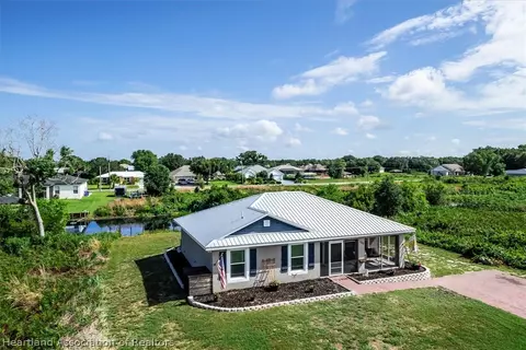 362 Parker St NE, Lake Placid, FL 33852
