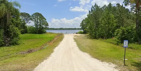 1302 Lakeside Dr S, Sebring, FL 33875 photo 4